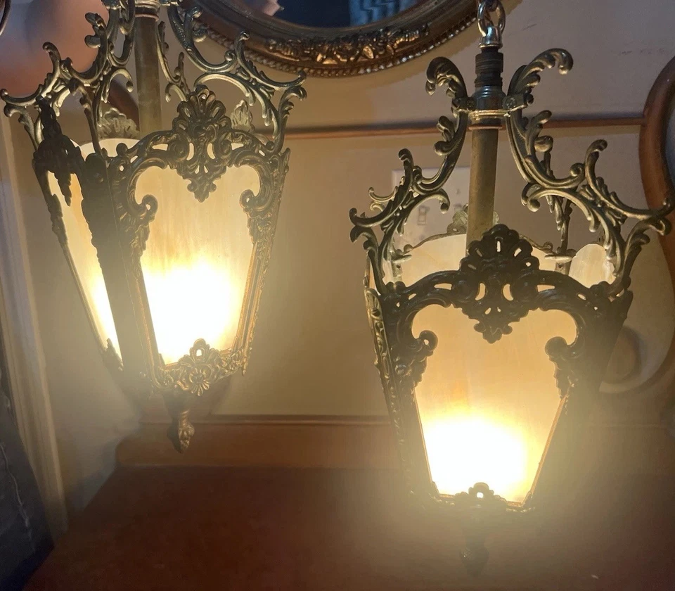 Lámparas del Viejo Mundo de Latón Desplazado de Colección Rococó Art Nouveau Renacimiento Victoriano Foto 3 de 4