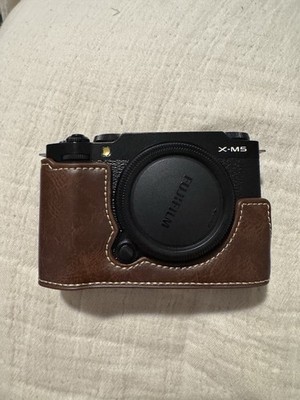Fujifilm X-M5 Camera with XC 15-45mm F3.5-5.6 Lens Black [Shutter Count: 336]