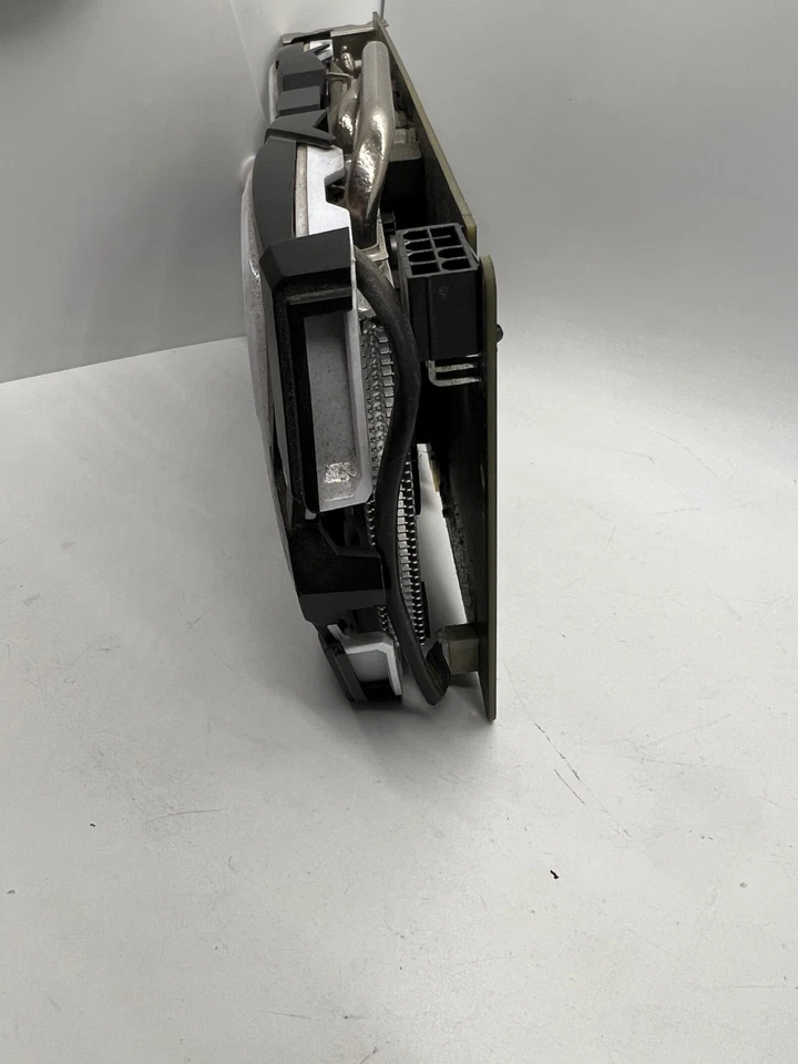 MSI AMD Radeon RX 570 8GB GDDR5 Graphics Card - R570AR8C - Image 3 of 4