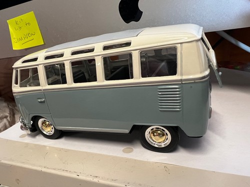 Volkswagen Van Samba VW Camper Mini-Bus Grey Classic Escort Maisto 1/25 - Picture 3 of 7