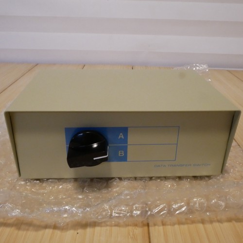 NOS Vintage 8 Pin Serial Mini Din 8 AB Data Rotary Switchbox Macintosh DW-MD82 - Picture 3 of 10