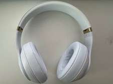 Beats Studio 3 Wireless Noise Cancelling Over-Ear Headphones With Apple W1 Chip