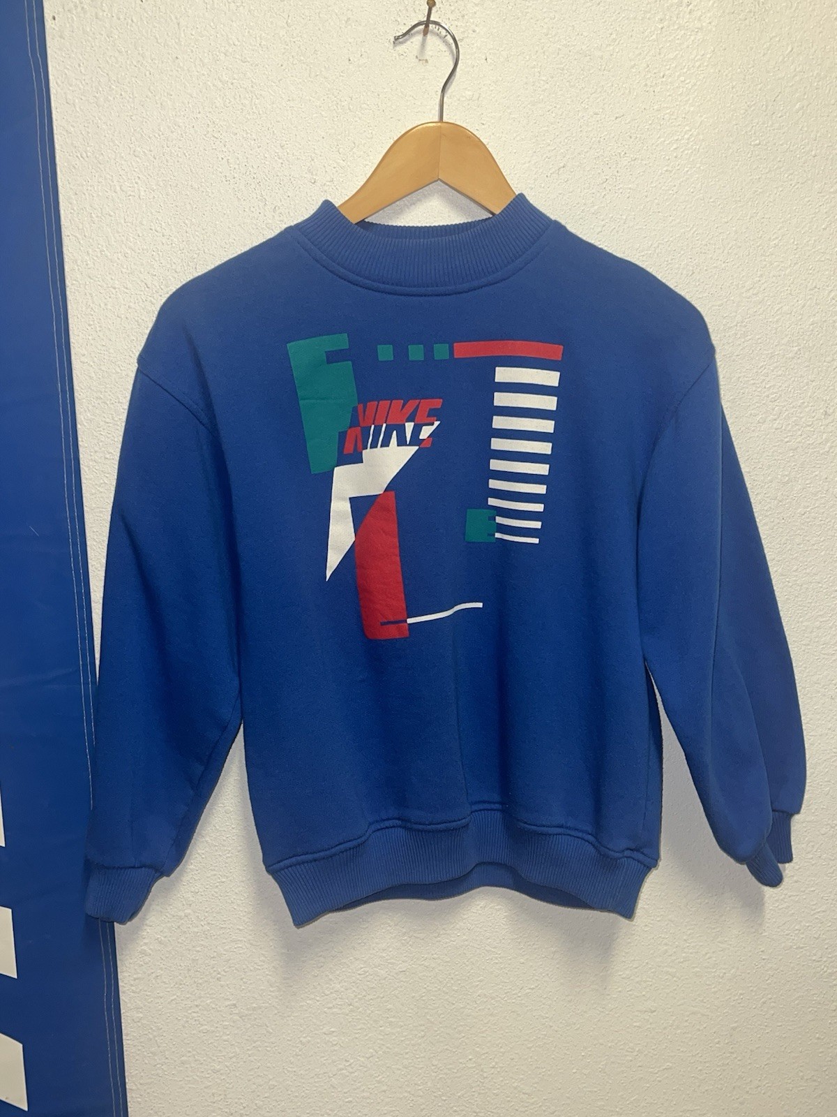 Picture 1 of 4