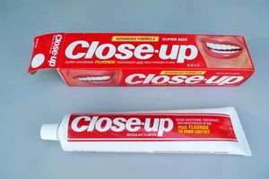 Vintage 1970's Unopened Close Up Toothpaste SUPER SIZE Tube 8.2 oz w/ Box NOS