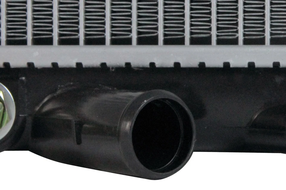 For Kia Spectra 2000-2004 TYC 2441 Engine Coolant Radiator Foto 4 de 4