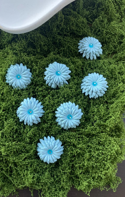 Handmade Sky Blue Flower Brooch Set of 7 / 7er Set Blumenbroschen Himmelblau