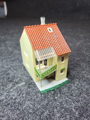 faller HO European 2 Story City Home Fully Assembled 