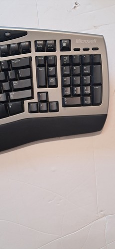 Microsoft Wireless Ergonomic Keyboard W/ Wireless Microsoft Mouse And Receiver - Picture 11 of 13