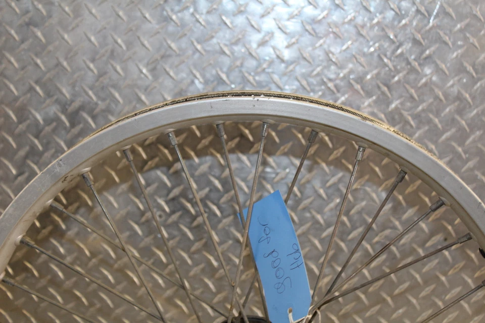 1984 HONDA XL600R FRONT WHEEL RIM - Imagem 2 de 4