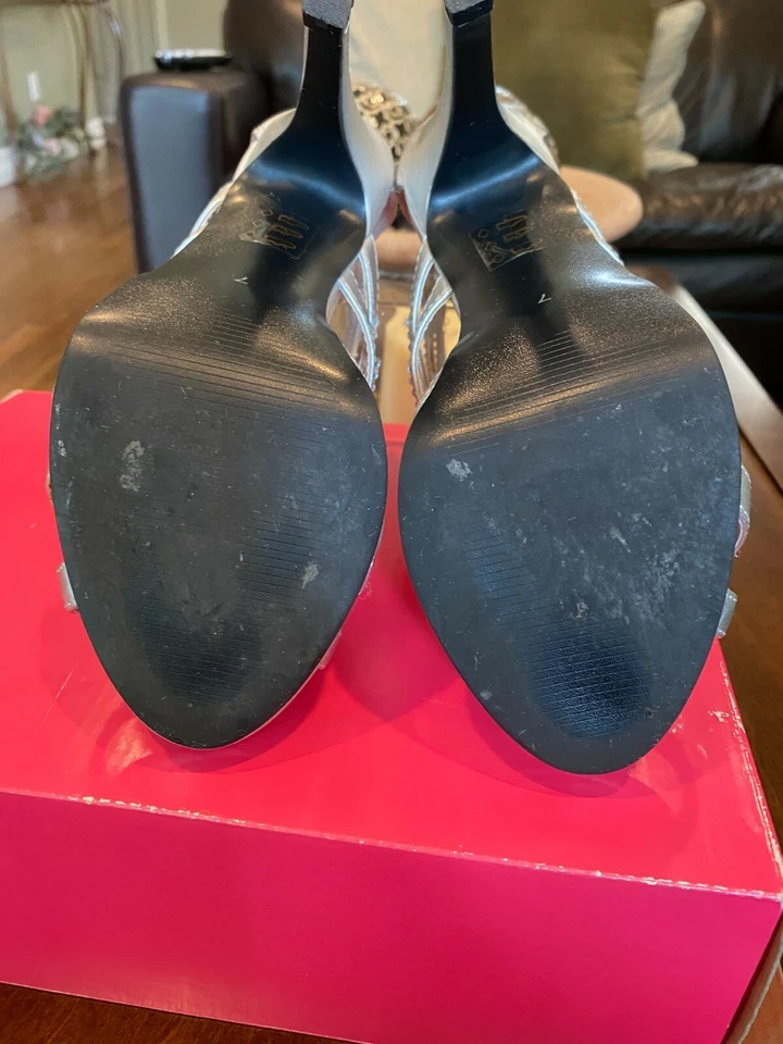 Spring Silver and Rhinestone Strappy Sandals size 7 - Image 3 of 4
