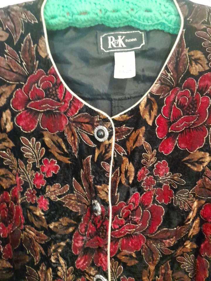 R&K Evenings 黑色天鹅绒西装外套带红玫瑰 20 码复古美国制造 — 第 2/4 张图片