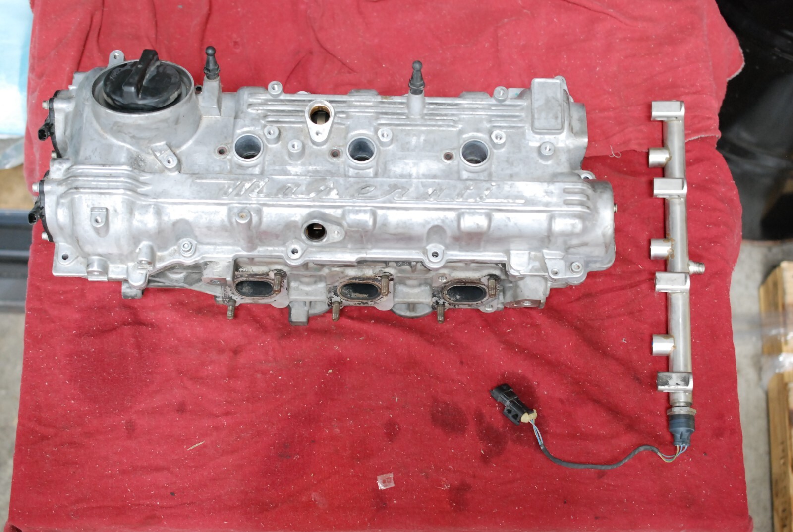 2014 - 2017 MASERATI GHIBLI 3.0 LEFT SIDE CYLINDER HEAD W VALVE COVER&FUEL RAIL