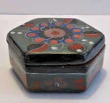 VINTAGE Tonala Mexican Pottery Floral Trinket Box Folk Art Hand Painted SIGNED