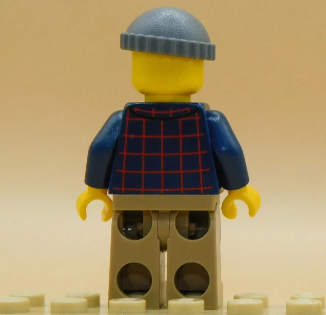LEGO Town minifigure, Plaid Shirt w/Back Print, Cap, Grin (Pool Player), TWN219A - Image 2 of 2