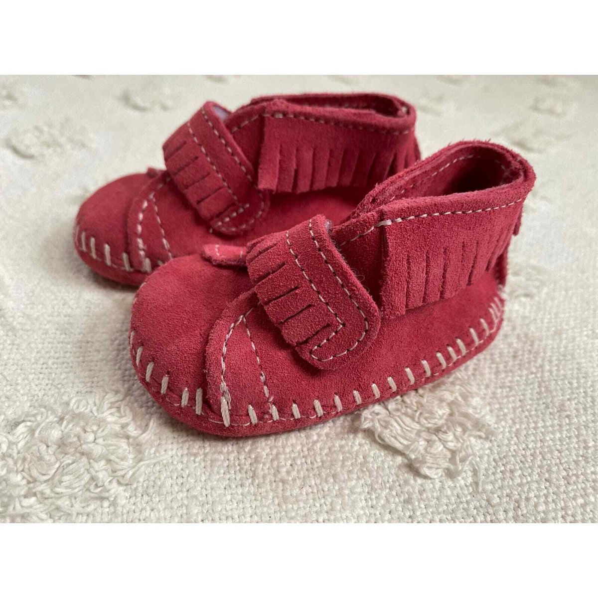 Minnetonka Hot Pink Infant Crib Shoes Genuine Leather Fringe Booties Size