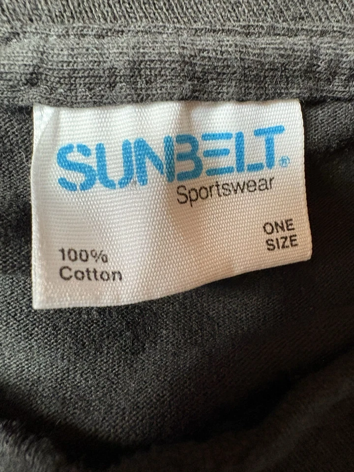 Camiseta Vestido Motivo Nativo Suroeste. "Hecho en EE. UU. 1992 Sunbelt O/S B-46 de colección" Foto 2 de 4