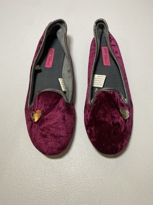 Betsey Johnson Womens Crushed Velvet Ballet Flats Slippers Heart Charm Size 7-8