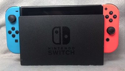 Nintendo Switch Hand Held Console Mod. HAC-001(-01) W/Accessories