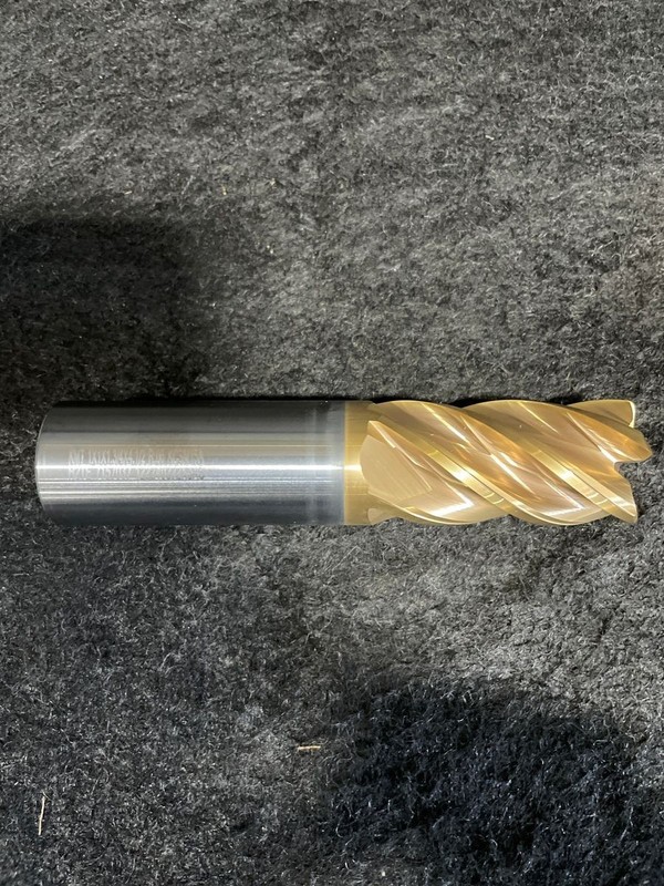 KENNAMETAL 7157037 H2TE5RA1000S175HAR060 KCSM15A Corner Radius End Mill