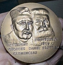 Médaille Union Nationale Combattants - Clémenceau -Père Daniel Brottier Attribué