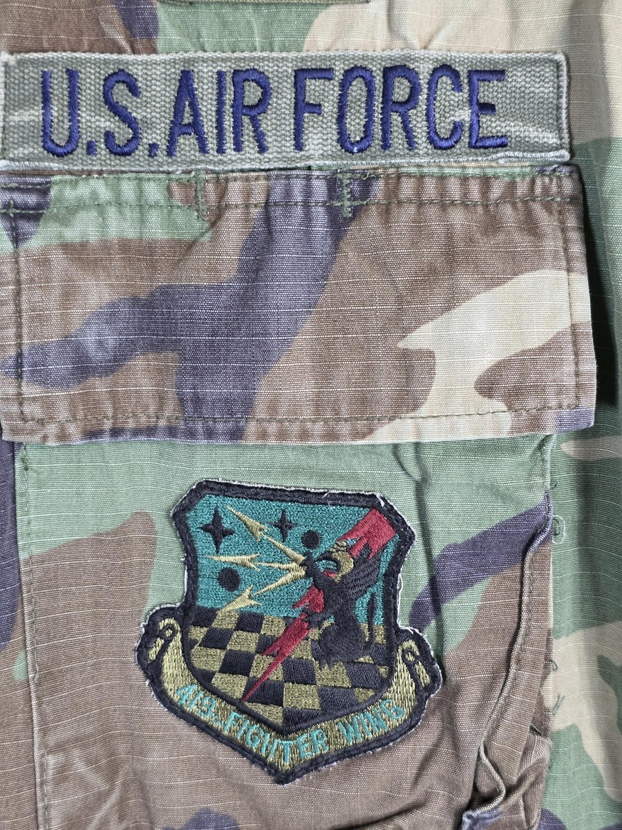 Vintage US Air Force Jacket Mens Medium Short Camo Woodland Patch