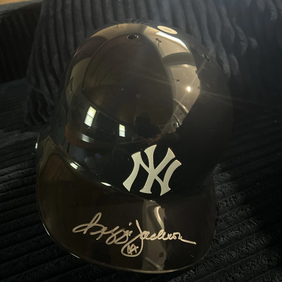 Reggie Jackson Yankees Signed Batting Helmet & 44 Insc with Steiner Coa - Image 2 of 4