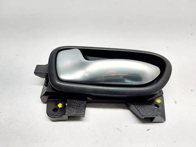 KIA CARENS MK3 2013 INTERIOR DOOR HANDLE FRONT LEFT PASSENGER SIDE 82613-RP000