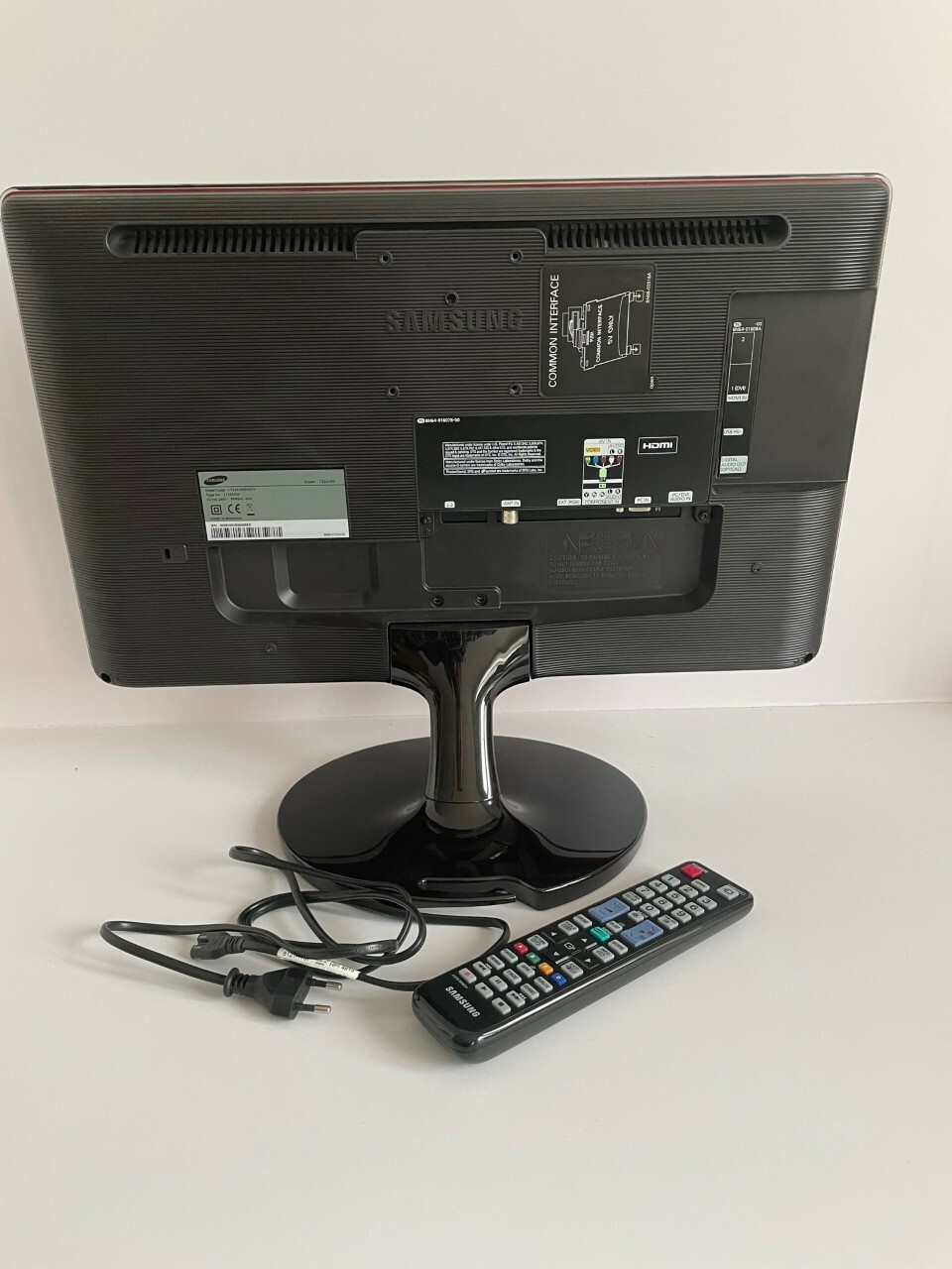 Купить Samsung SyncMaster T22A350 (22 