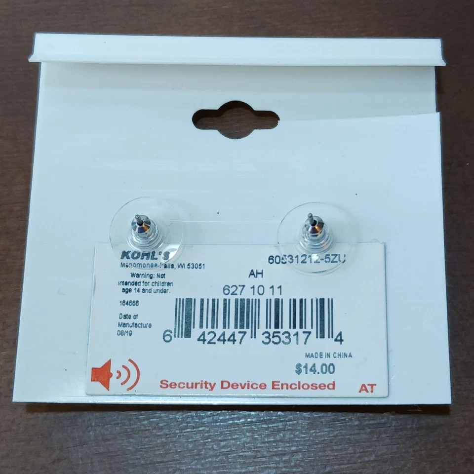 NUEVOS ARETES PERFORADOS CON BOTONES CON RACIMO DE DIAMANTES DE IMITACIÓN PLATEADOS NINE WEST NUEVOS CON ETIQUETAS Foto 2 de 4