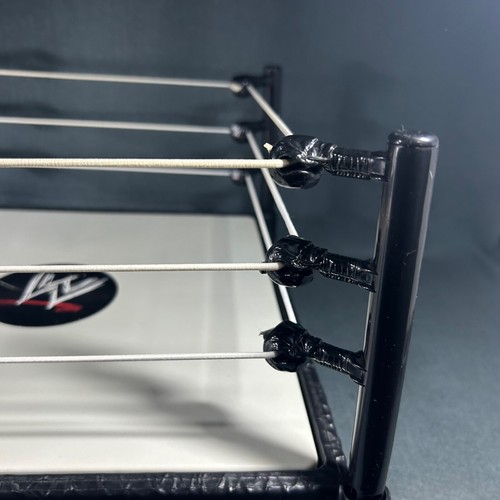 WWE Hell In A Cell Wrestling Ring 2010 Mattel Spring Loaded - Picture 3 of 13