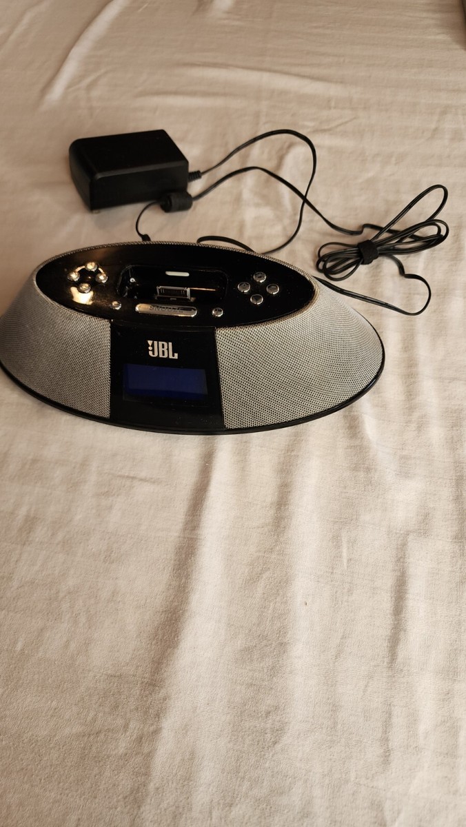 JBL on time 200p AM/FM radio & speaker dock for iPod/iPhone