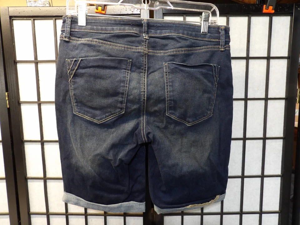 APT. Pantalones cortos de jean 9 Bermuda azul para mujer 10 Foto 2 de 2