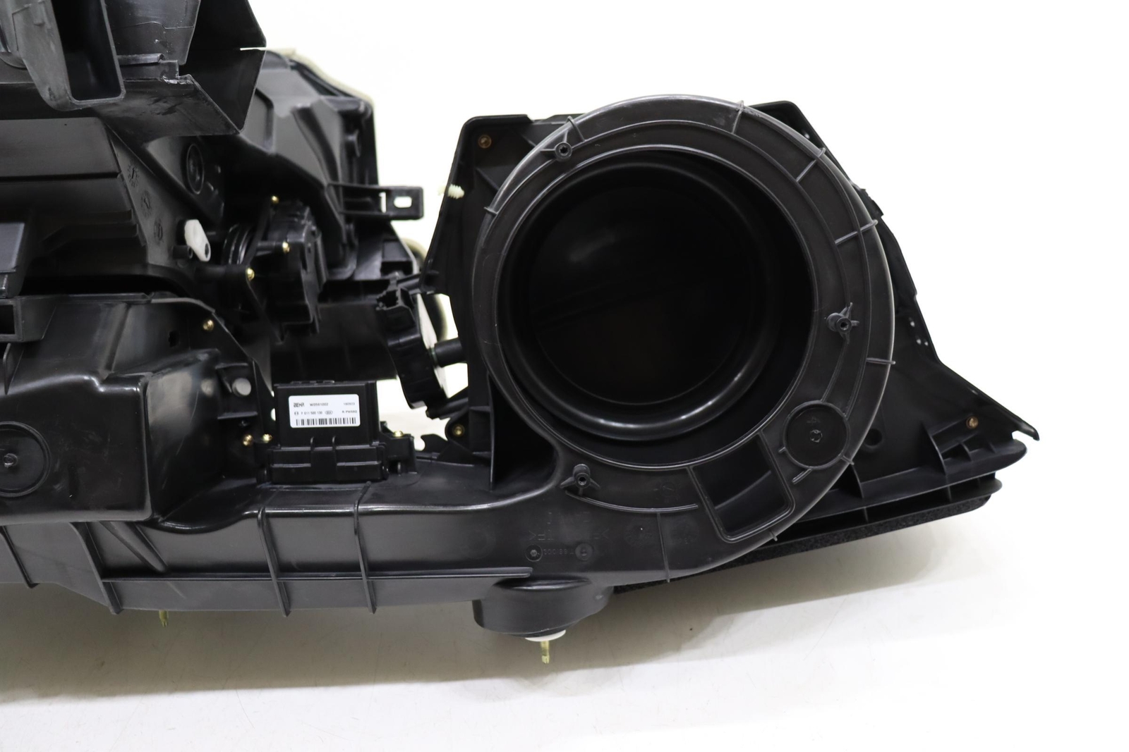 2014 - 2024 MASERATI QUATTROPORTE HVAC A/C HEATER BLOWER HOUSING OEM 670036837