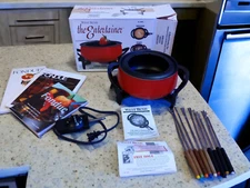 West Bend the Entertainer Electric 3 Qt Fondue Pot LOT RED 88003 TESTED WORKS
