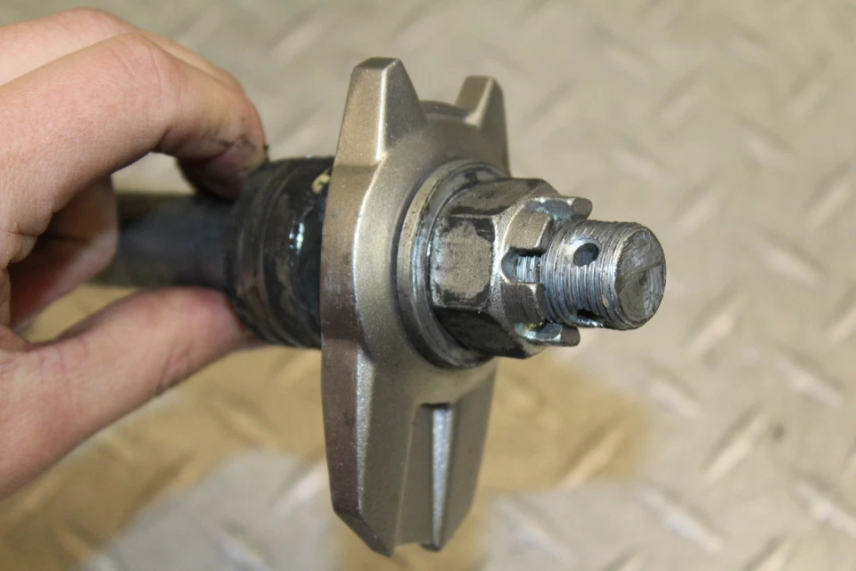 Kawasaki ER-6N ER650C 2009 eje trasero llanta pivote eje perno Foto 4 de 4