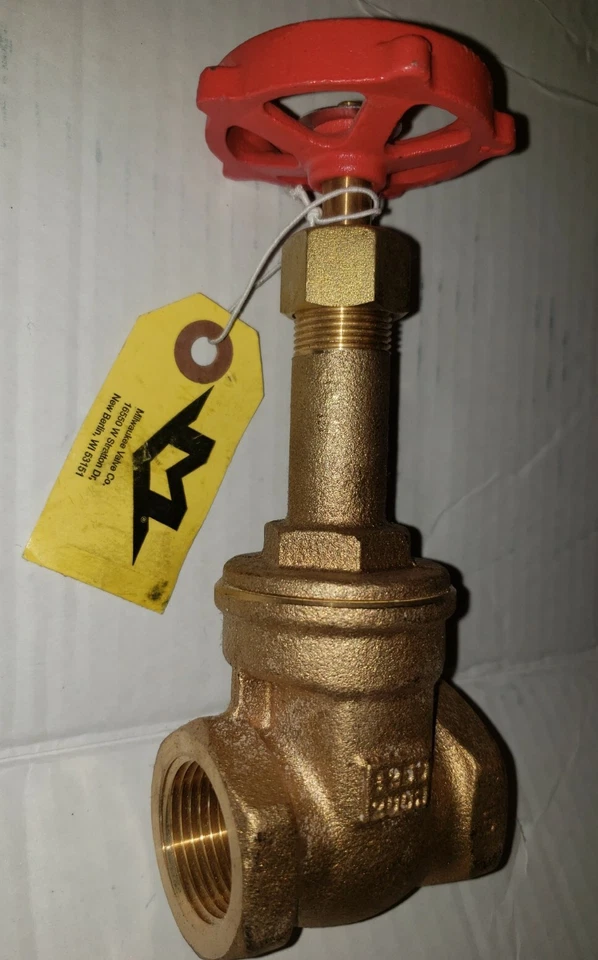 Milwaukee 1" Gate Threaded Valve Fig. 148 125 SWP 200 WOG - Image 2 of 4