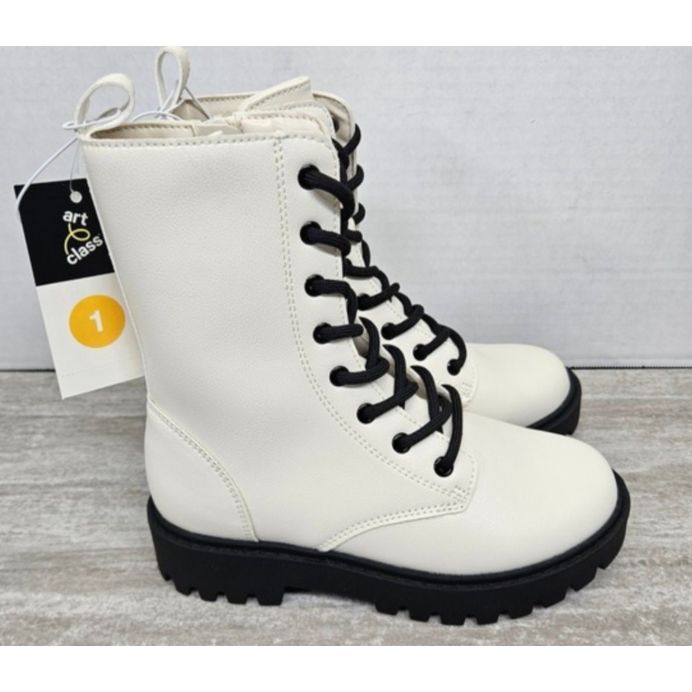 KIDS BOOTS - ART CLASS - KHARI - WHITE COMBAT BOOTS - BLACK BOTTOM TREADS