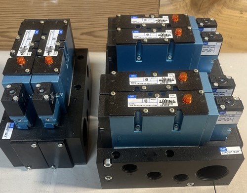 Lot x3 MAC Solenoid 4 way Valve 93A-AAB-CJA-DP-DDAP-1DM9 24v Pneumatic - Picture 1 of 10