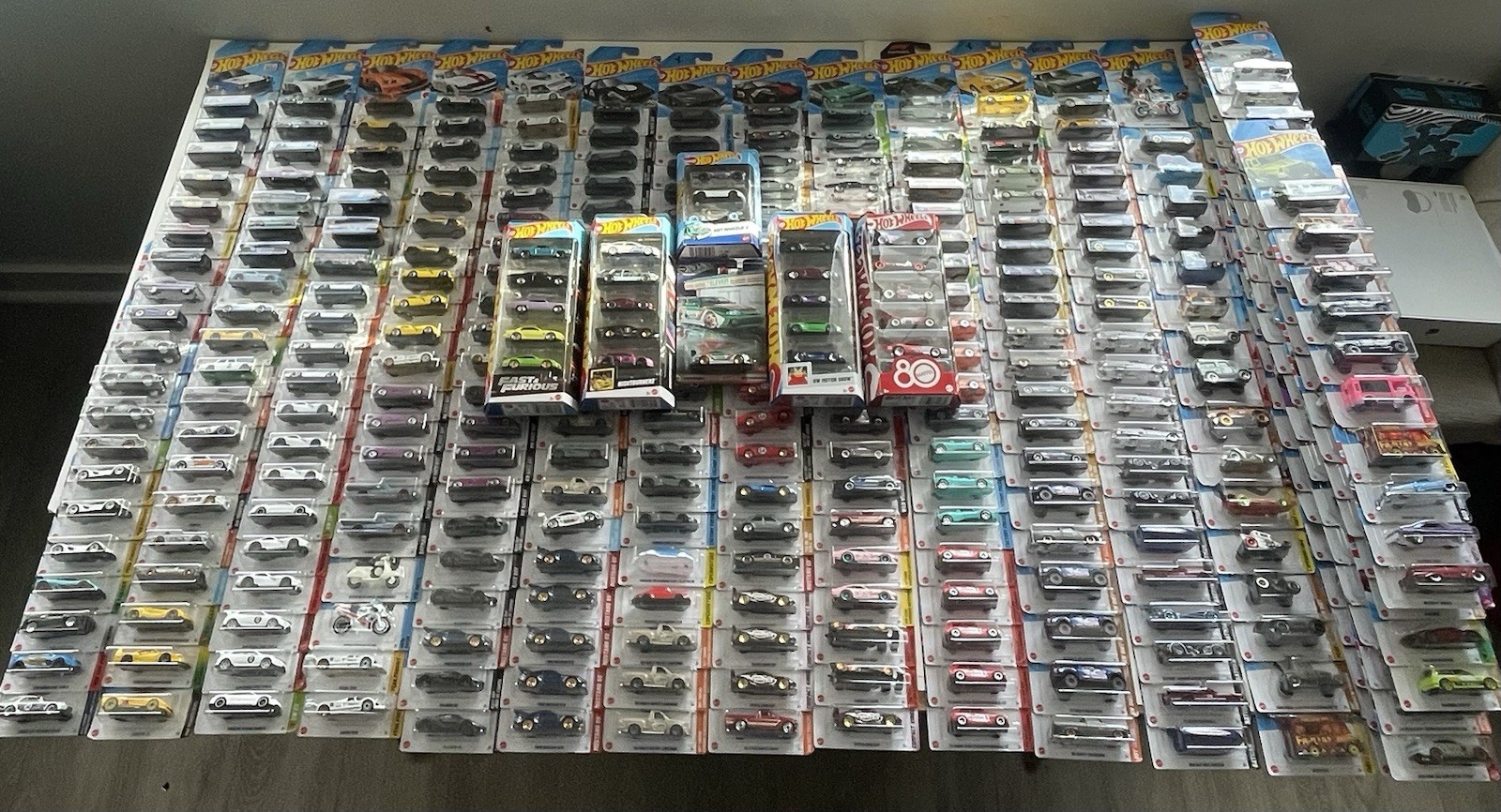 Hot Wheels Bulk Lot- 300+ , Most Mint to Near Mint Condition! (2024-2026)