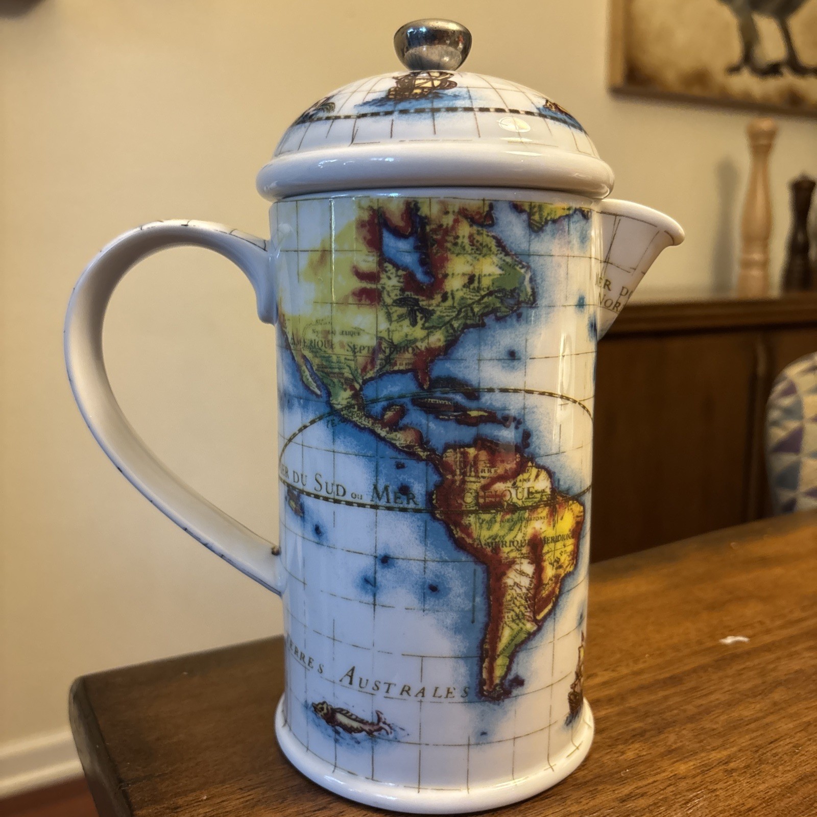Ships Vintage Traveler