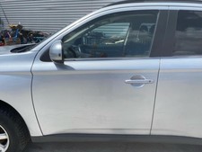 Porte avant et accessoires Mitsubishi OUTLANDER