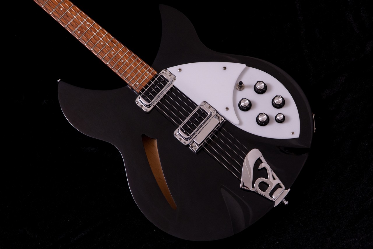 Rickenbacker 330 Jetglo 2008 3.6KG 086155H Used Electric Guitar