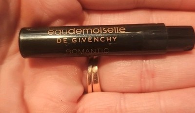 Givenchy Eaudemoiselle Romantic Eau De Perfume Made In France New Without Box
