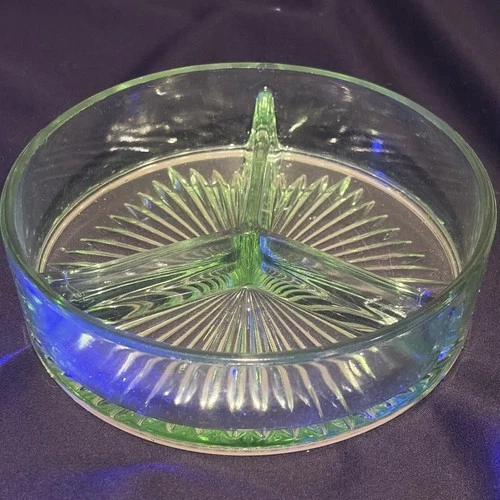 Vintage Green Vaseline Uranium Glass 3 Section Divided Dish 6" Depression 1930s