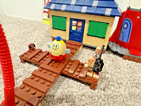 LEGO 4982 SpongeBob Mrs. Puff&rsquo;s Boating School 99% Complete w/ Figs