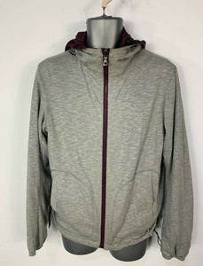 uniqlo light rain jacket