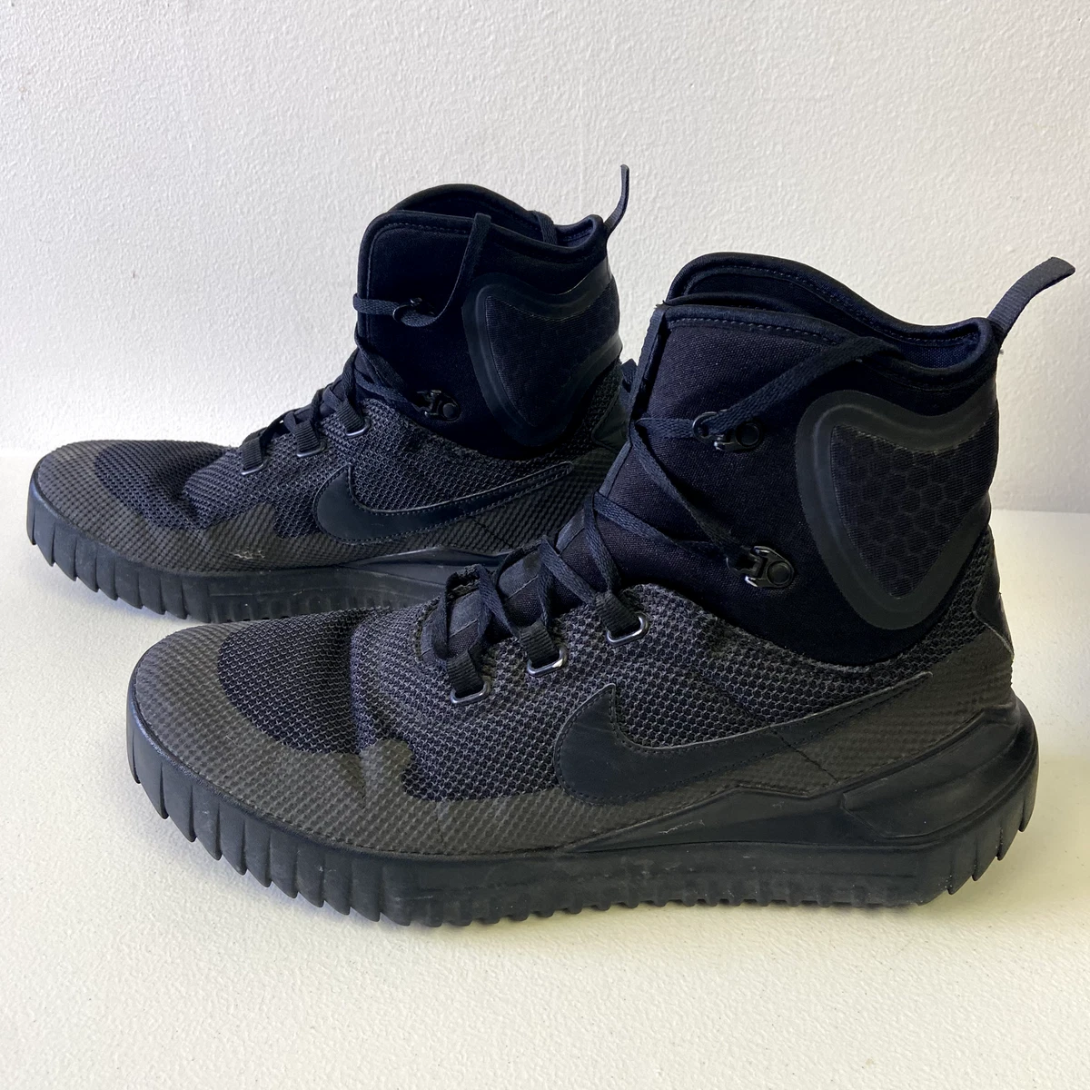 Intensivo equilibrado alfiler Nike Air Wild Mid Triple Black Sneaker boots US size 13 | eBay