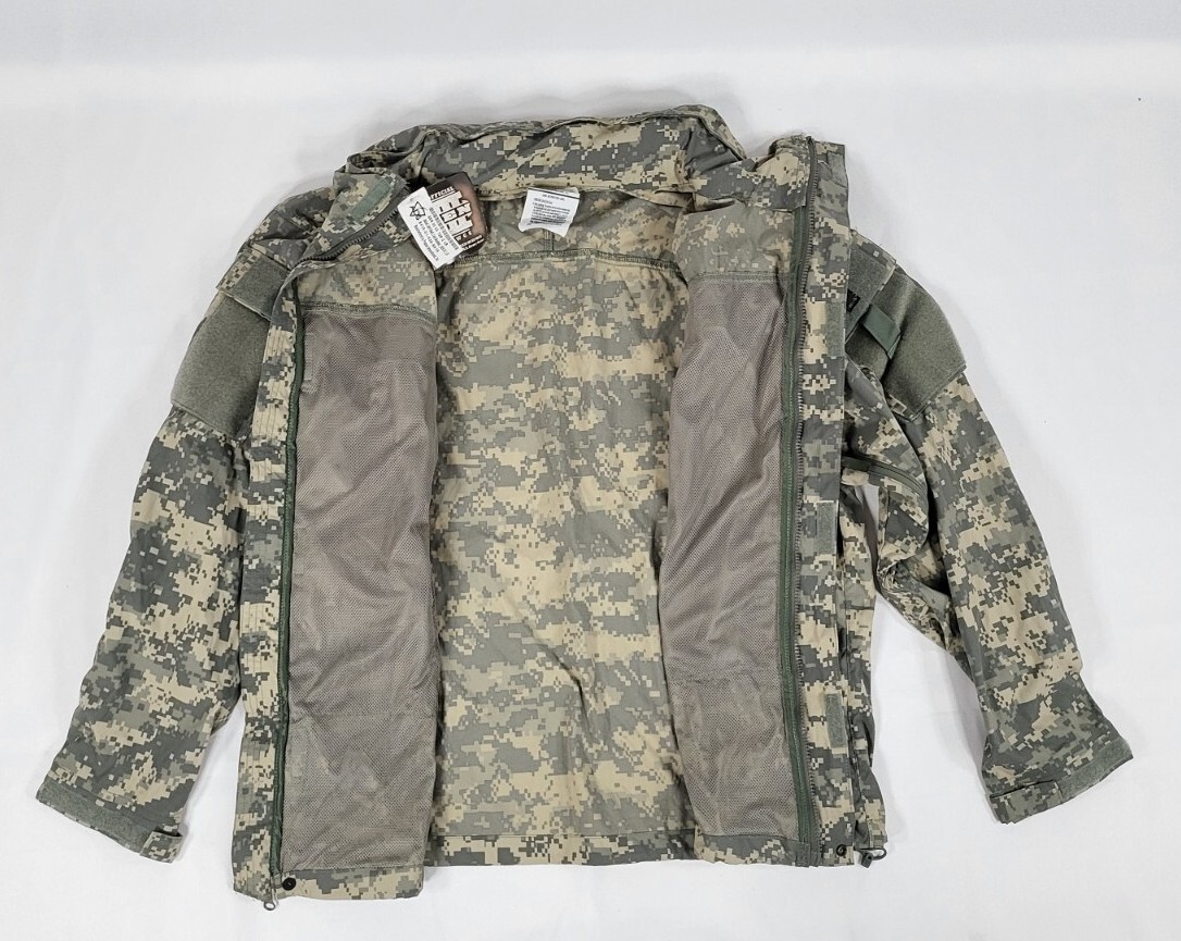 ECWCS Gen III Level 5 Jacket USGI ACU Soft Shell Cold Weather
