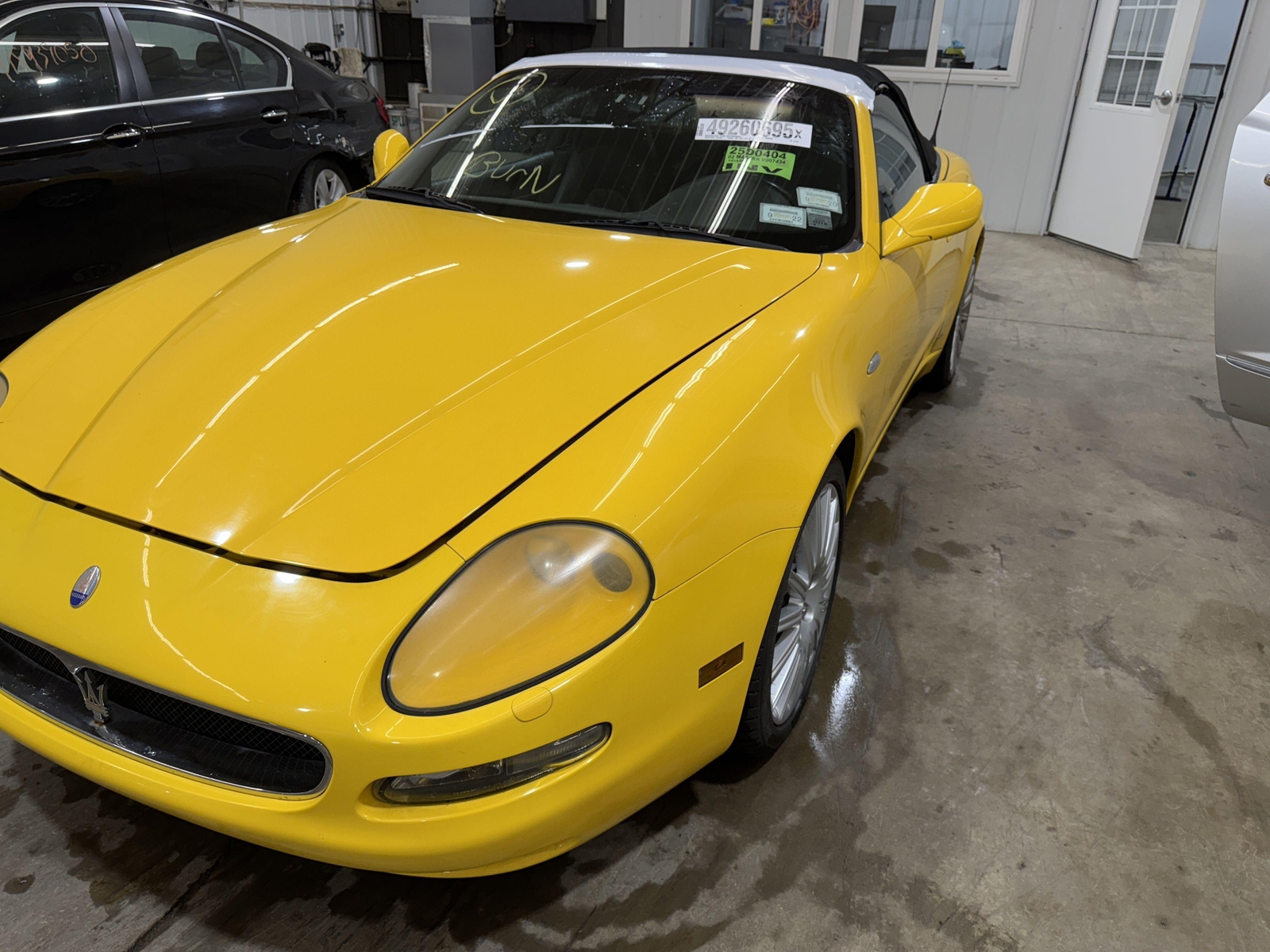 02-06 MASERATI SPYDER CAMBIOCORSA DRIVER LEFT FRONT SIDE FENDER, YELLOW 231246