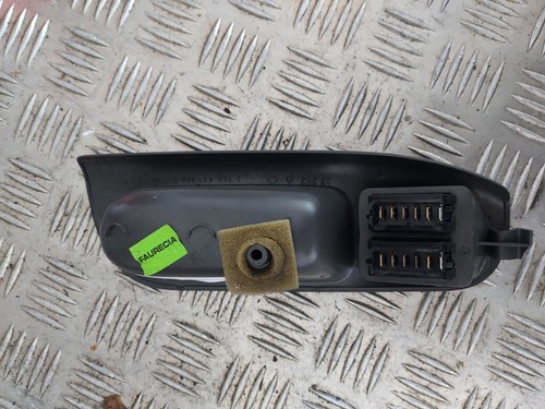 Bouton commande lève vitre avant gauche - RENAULT SCENIC I (1) PHASE II (2) - Foto 4 di 4